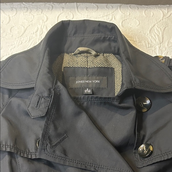Jones New York Black Double-Breasted Trench Coat. Wool blend upper lining. Small - Picture 16 of 16